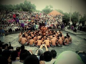 batubulan bali, tari kecak bali