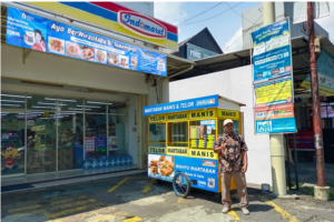 tempat usaha di indomaret