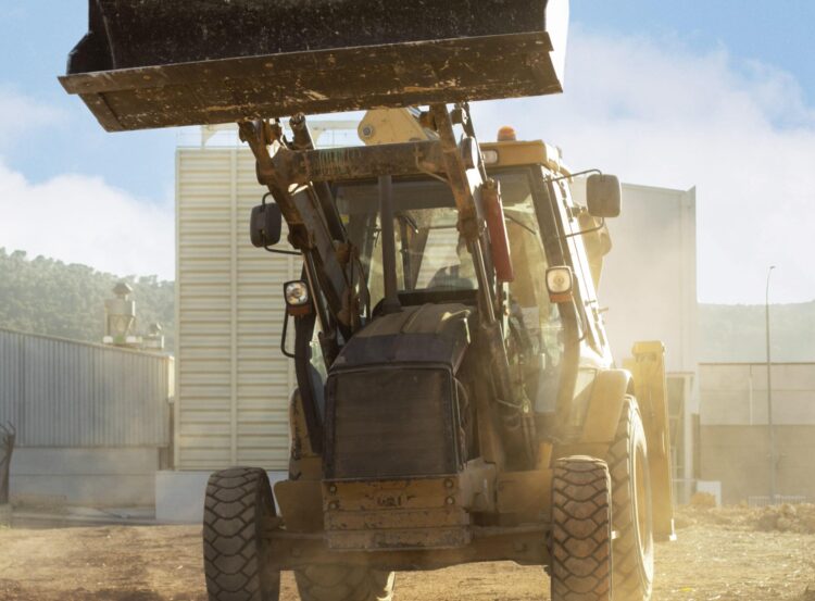 Apa itu Alat Berat Loader Bagaimana Cara Memindahkannya