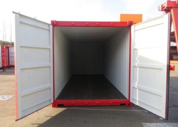 11 Cara Kirim Barang Port to Port, Praktis Pakai Kontainer!