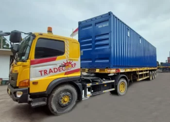 Jenis Mobil Container 20 Feet dan Spesifikasinya