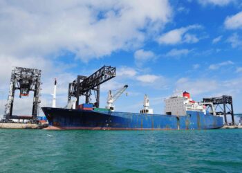 8 Pelabuhan di Makassar Hingga Dermaga Kecil