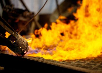 Light Gauge Steel: Baja Tahan Panas untuk Konstruksi Modern