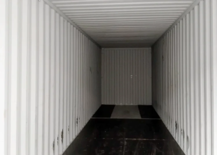 Check the Sale Price of 20ft Used Containers at Tradecorp