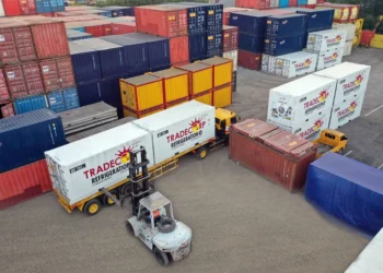 Kontainer untuk Pengiriman Barang Antarpulau