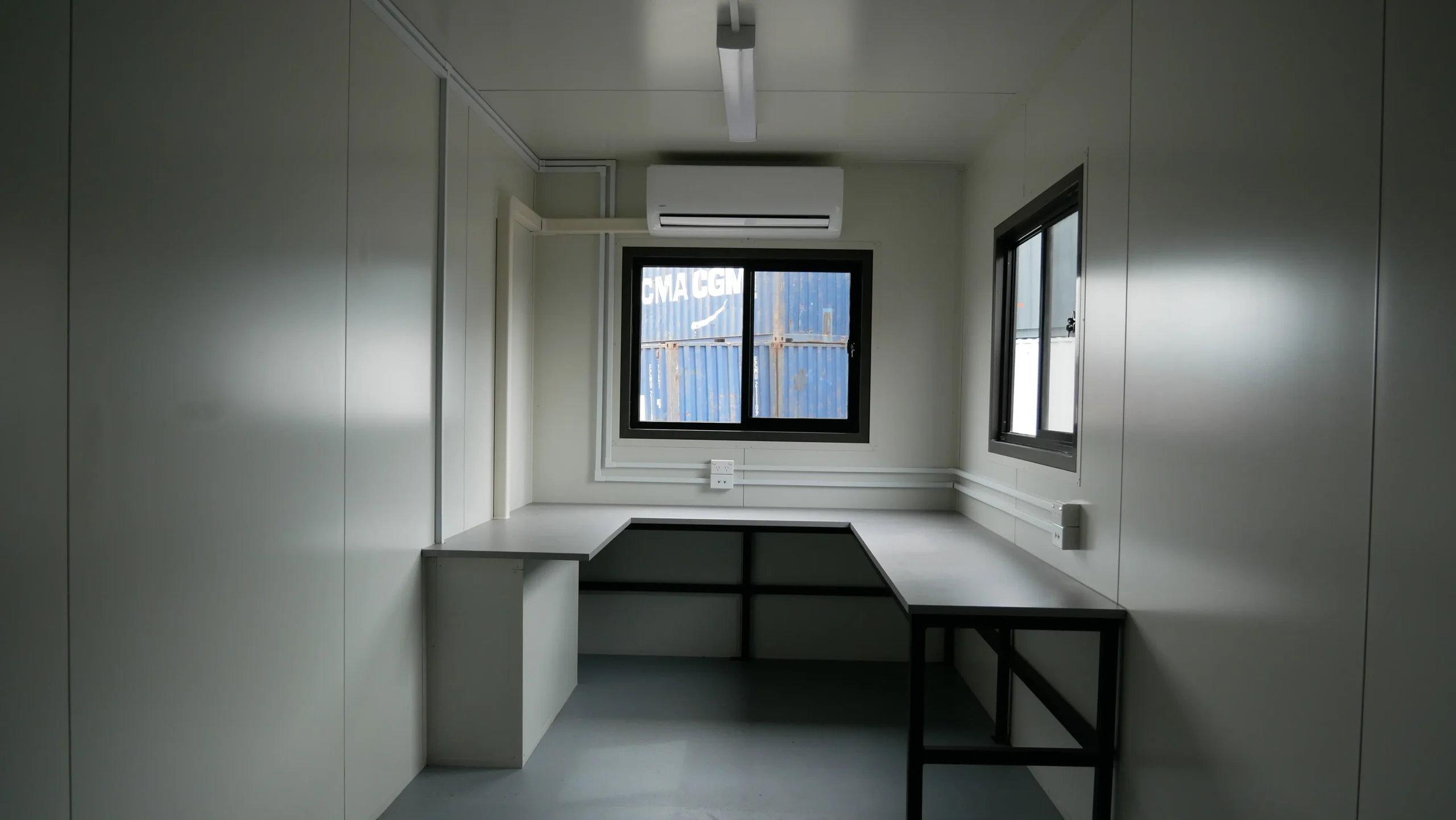10 Model Kantor Minimalis Modern dari Kontainer (1)
