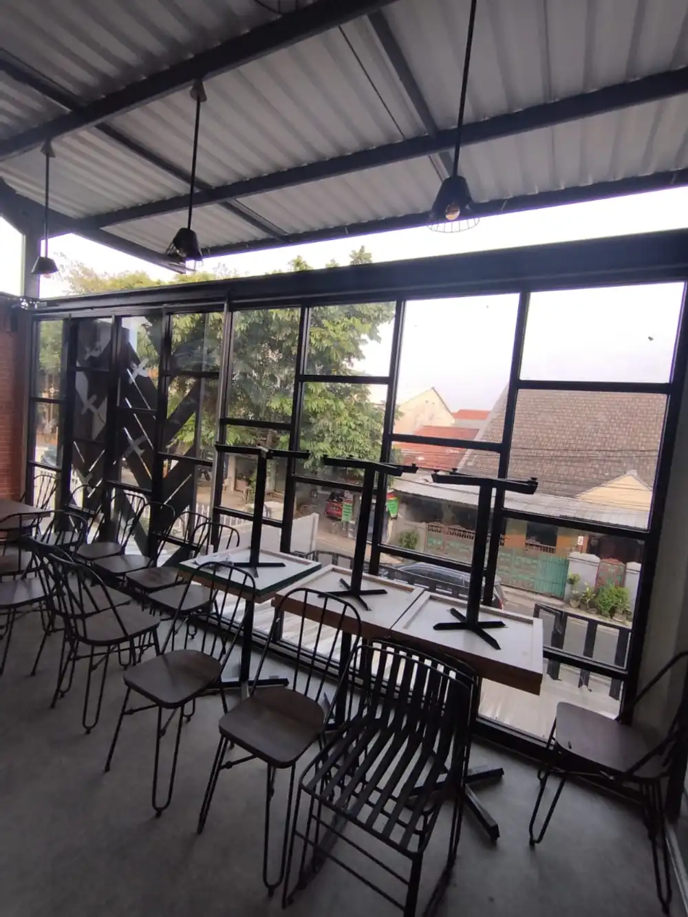 Bangunan Coffee Shop Berbasis Modular 5