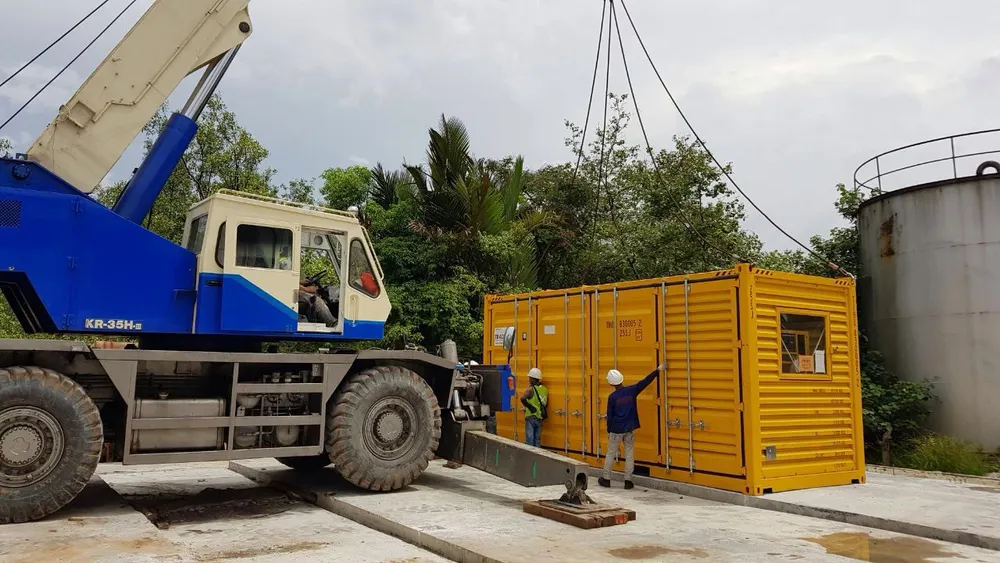 Rumah Genset dari Kontainer Modifikasi 3