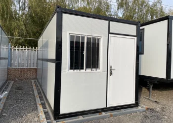 Bangunan Modular Cepat Selesai dengan ModSnap Container Lipat