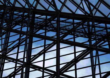 8 Proses Fabrikasi Rangka Baja untuk Konstruksi Berkualitas