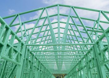 Rangka Atap Baja Vs Kayu, Mana yang Menguntungkan