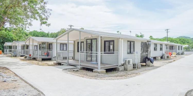 Konstruksi Rumah Modular: Keuntungan, Material, dan Jenisnya 1 ModHouse. perumahan karyawan, rumah proyek, rumah perkebunan, Perumahan Perkebunan Kelapa Sawit