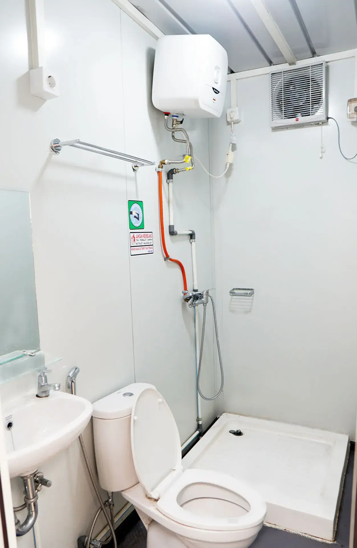 Public toilet, Public bathroom, modular toilet, modular bathroom