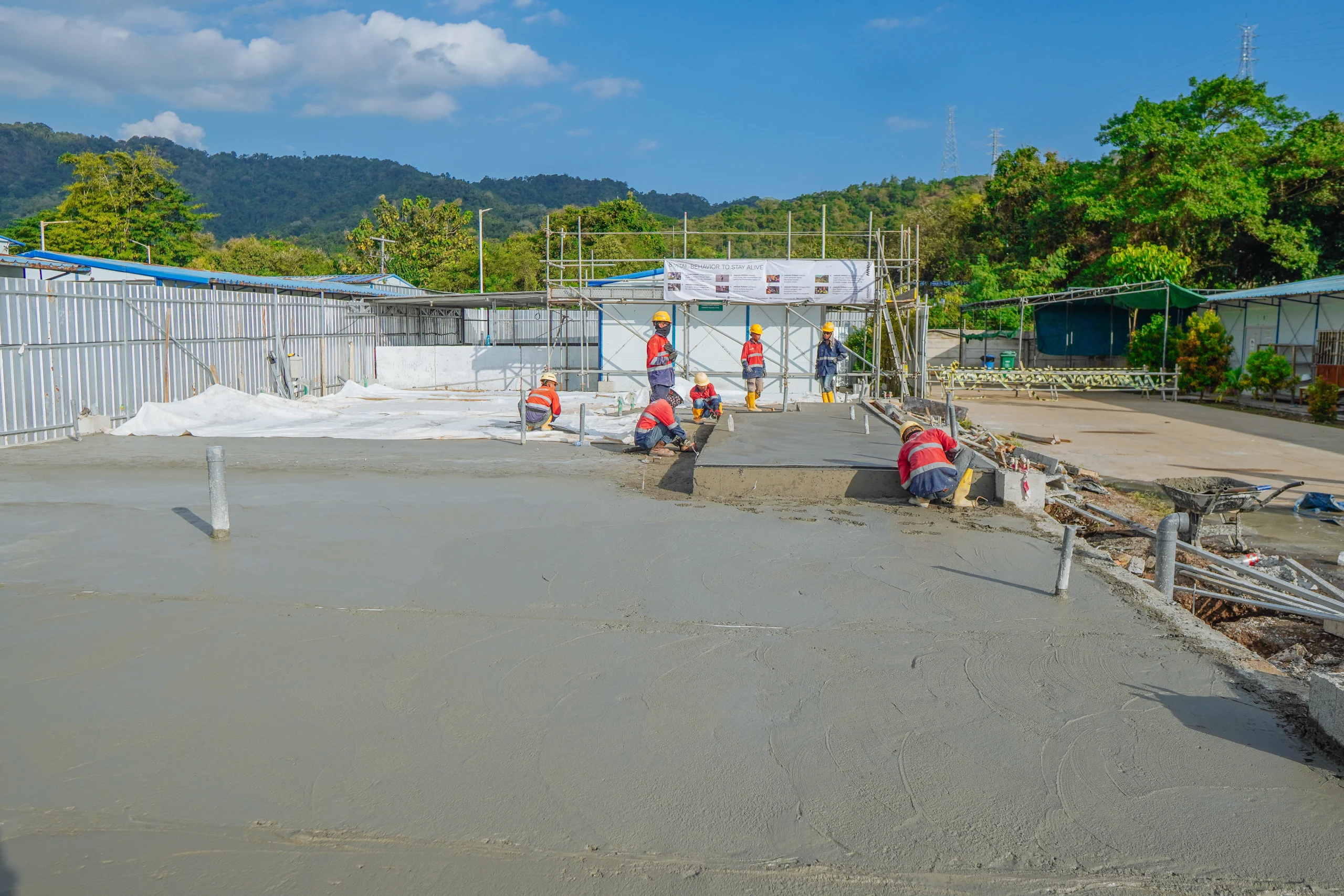 Fondasi Gudang Prefabrikasi scaled