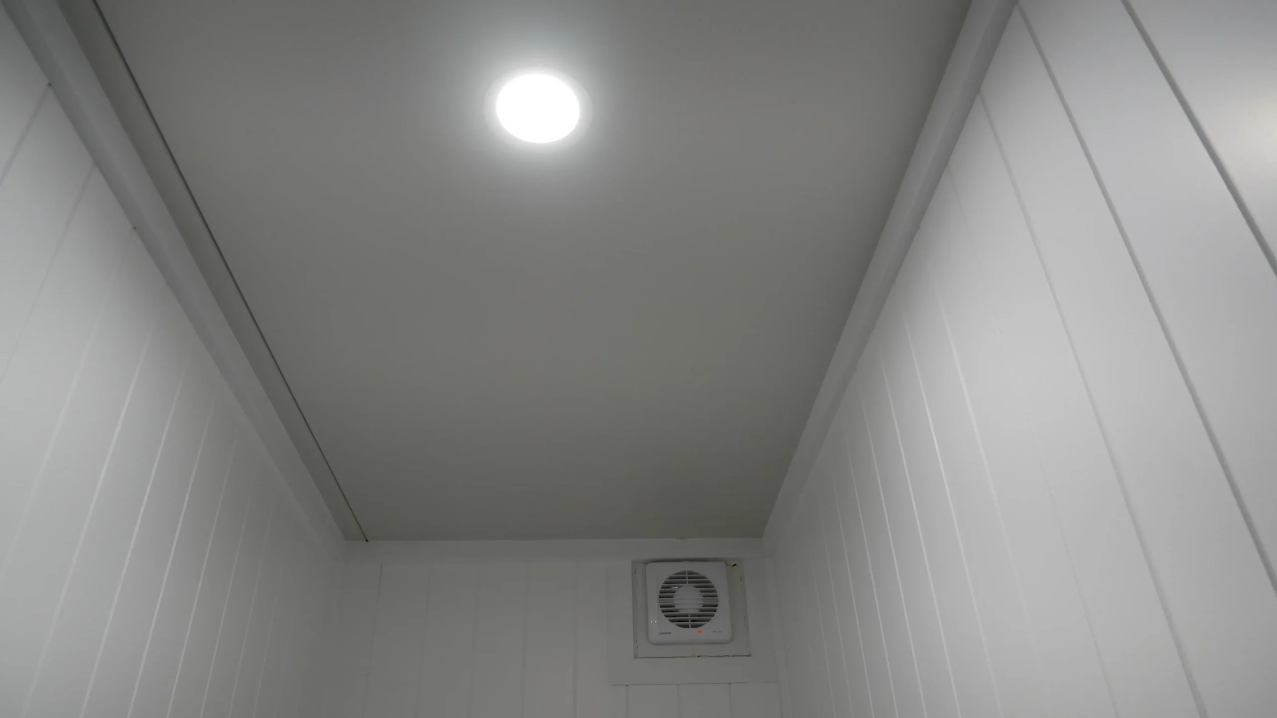 Toilet Umum Minimalis Modern 5 scaled