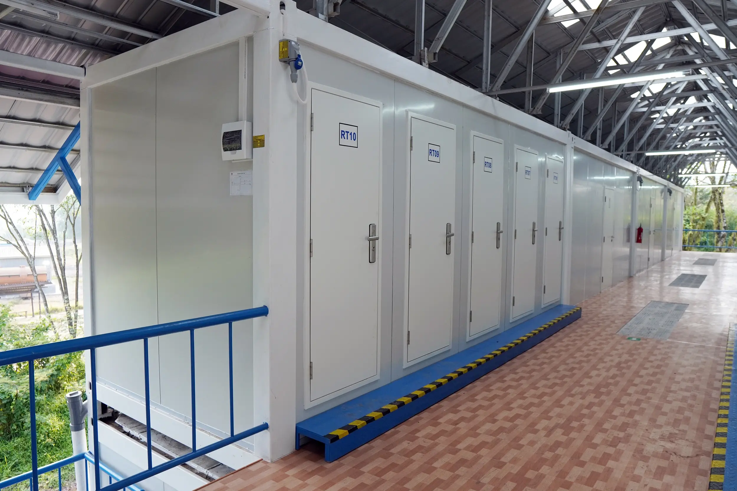 Toilet Umum Minimalis Modern dari Modular 1