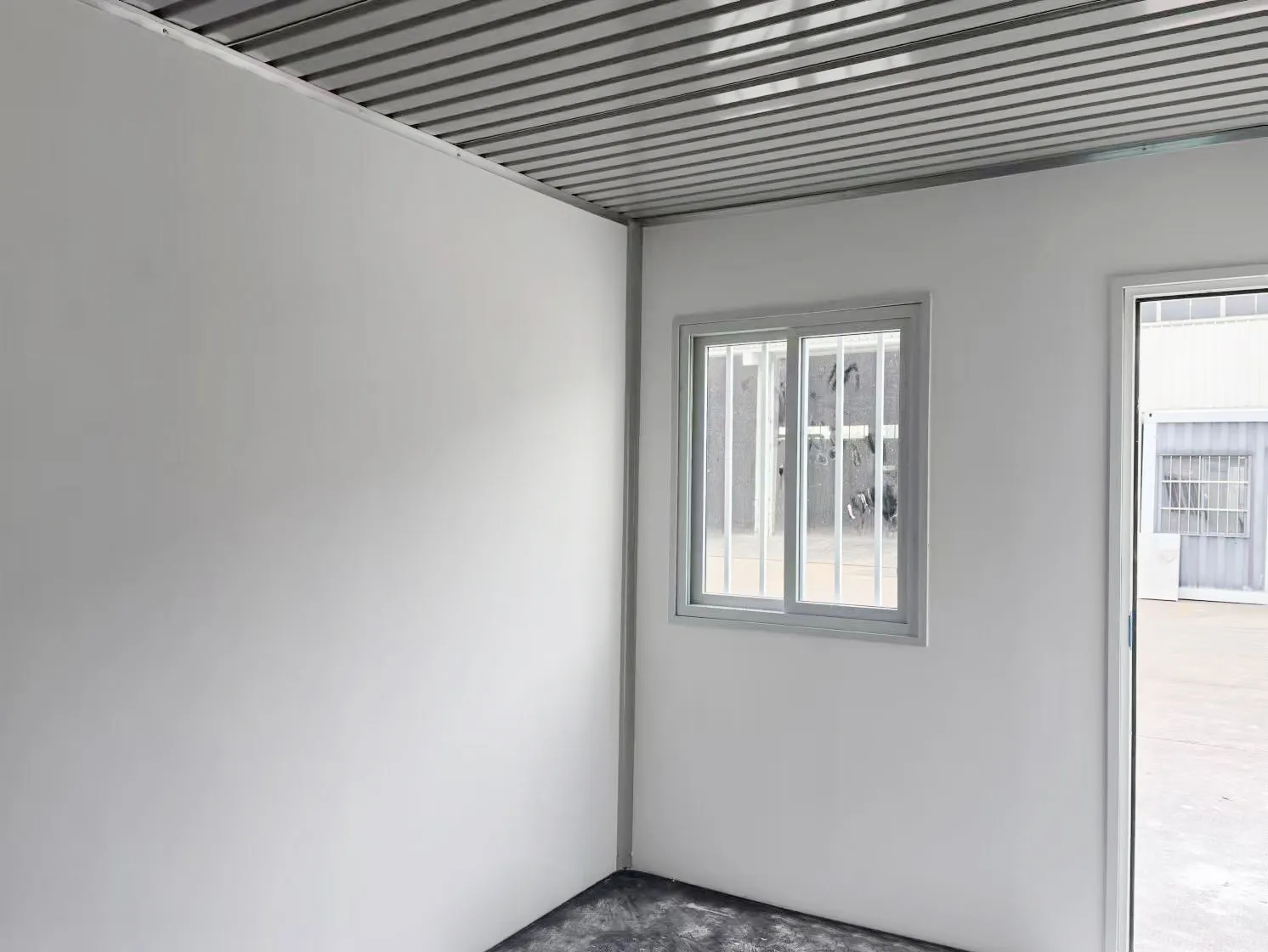 Fast-Built Semi Permanent House Made of GRC 4 Desain Model Rumah Semi Permanen dari GRC Konsep Modular 3