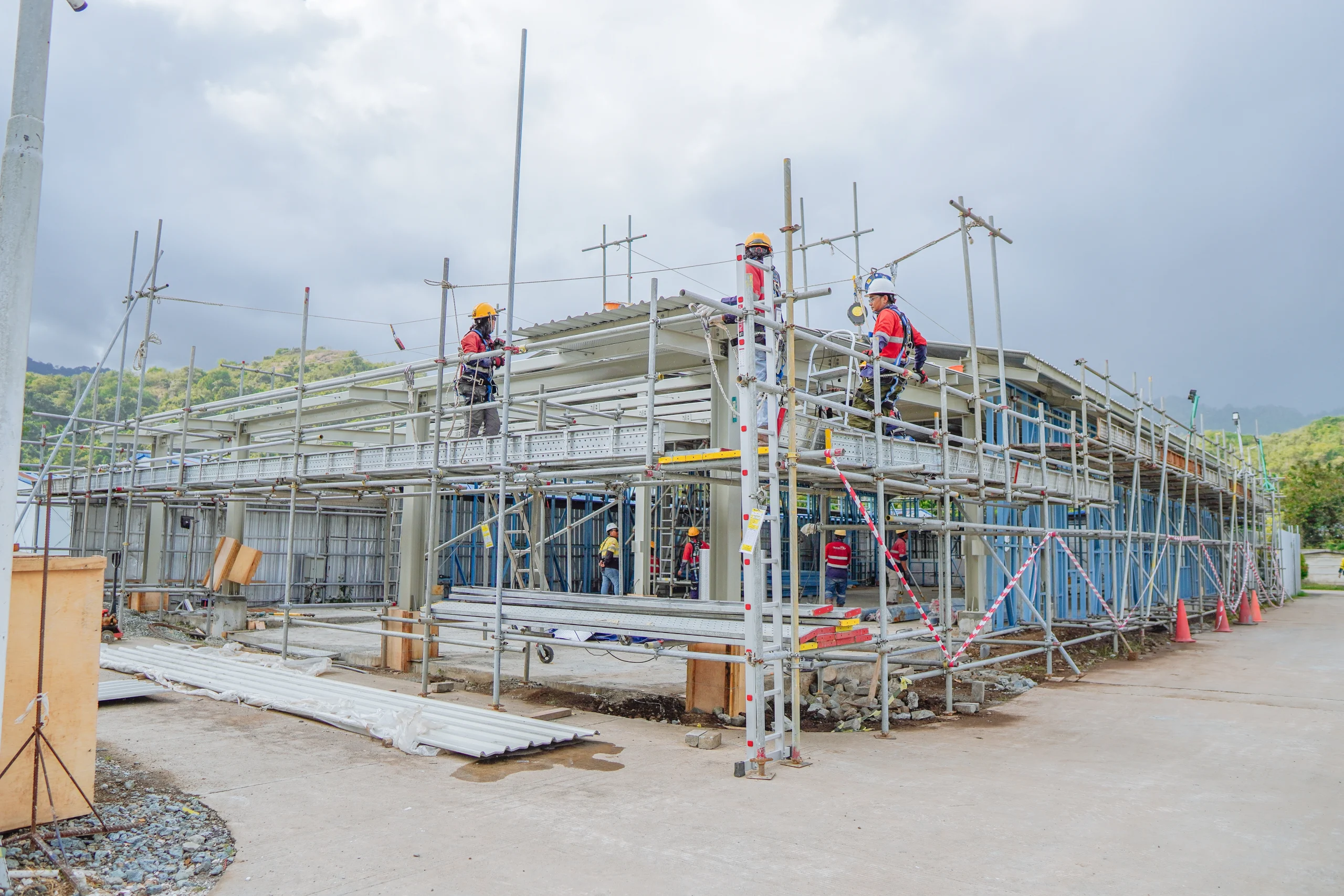 Desain Rumah Potong Ayam dengan Konstruksi Baja Portal Frame 2