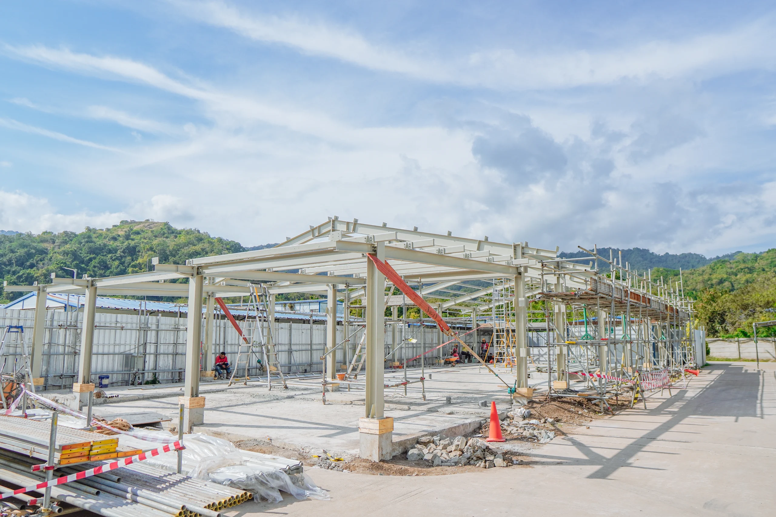 Desain Rumah Potong Ayam dengan Konstruksi Baja Portal Frame 3