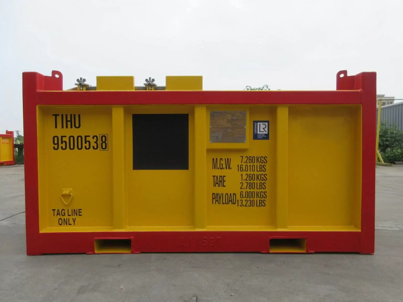 DNV Offshore Container Mud Skip with Dimensions of 7’10” x 5’7” x 4’2” 2 DNV Offshore Container Mud Skip Ukuran 7’10” x 5’7” x 4’2” Left-side