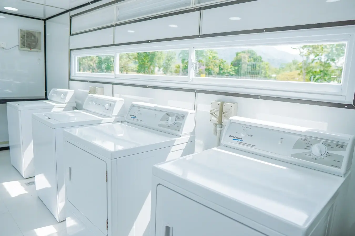 Modifikasi Kontainer untuk Kantor, Cafe, Kitchen, Laundry 18 Tradecorp Laundry Container 4