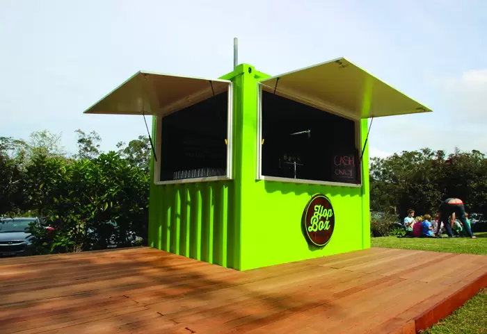 booth container ukuran 10 feet warna hijau di Sibuhuan